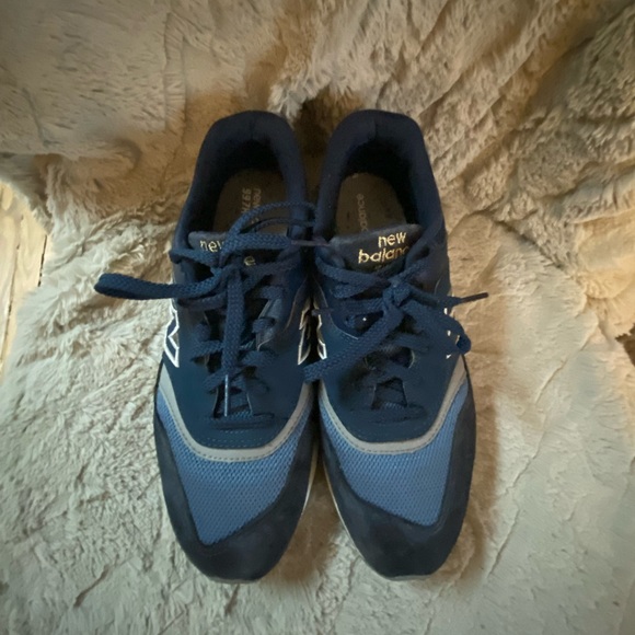 New Balance Sz 9.5 997H blue, navy and pink Sneakers - Picture 2 of 11